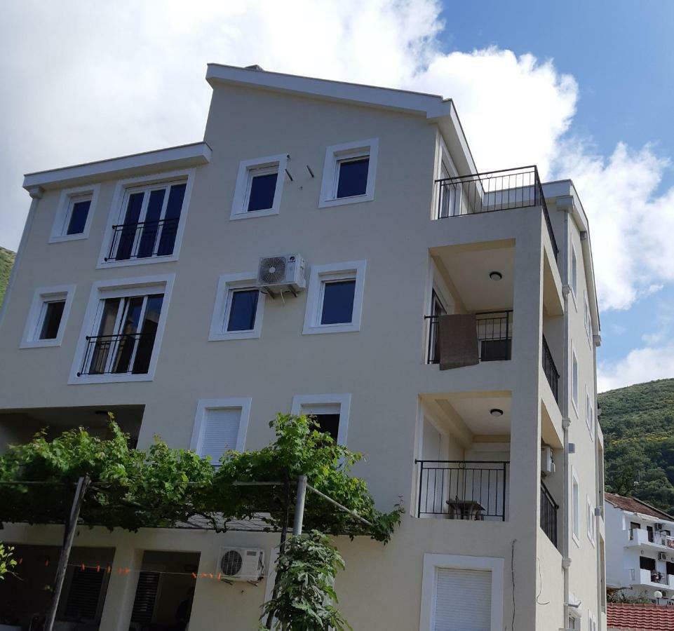 Apartmani Marina Kopitovic Petrovac Exterior foto